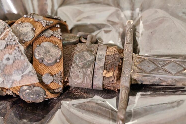 A descoberta e recuperação da espada do Rei D. Dinis