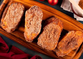 Desfrute das clássicas rabanadas de uma maneira saudável e rápida. Rabanadas no forno