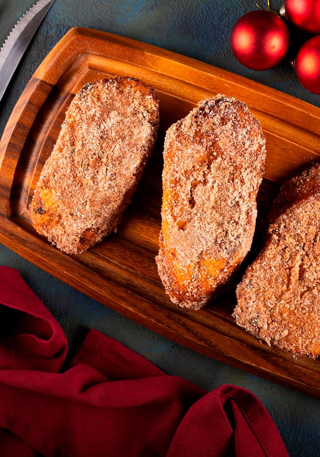 Desfrute das clássicas rabanadas de uma maneira saudável e rápida. Rabanadas no forno