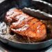 Receita de bife de vaca na frigideira à Portuguesa Deixe-se envolver pelos aromas e sabores irresistíveis deste prato. bife de vaca na frigideira à Portuguesa