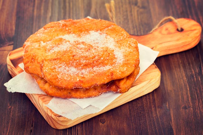 Estas filhós vão adoçar a sua mesa de Natal com sabores tradicionais e aromas irresistíveis. filhós de Natal 
