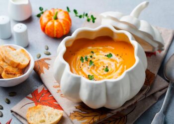 Aqueça o corpo e a alma com estas receitas especiais, simples e rápidas! sopa de abóbora
