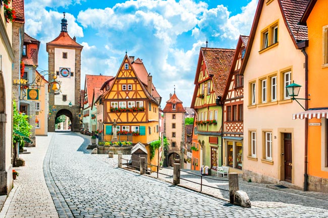 Há uma pérola lusitana entre as 26 cidades pequenas mais bonitas da Europa!