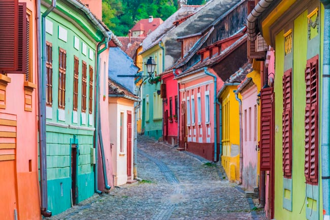Há uma pérola lusitana entre as 26 cidades pequenas mais bonitas da Europa!