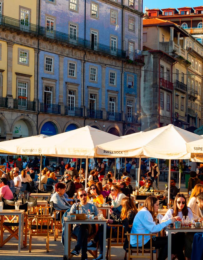 O Porto oferece experiências únicas tanto para os visitantes quanto para os locais. 