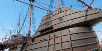 Tornou-se numa das figuras mais emblemáticas da era dos descobrimentos. Afonso de Albuquerque