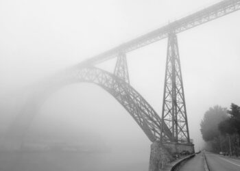 Vamos mergulhar nas narrativas que envolvem uma região repleta de magia.