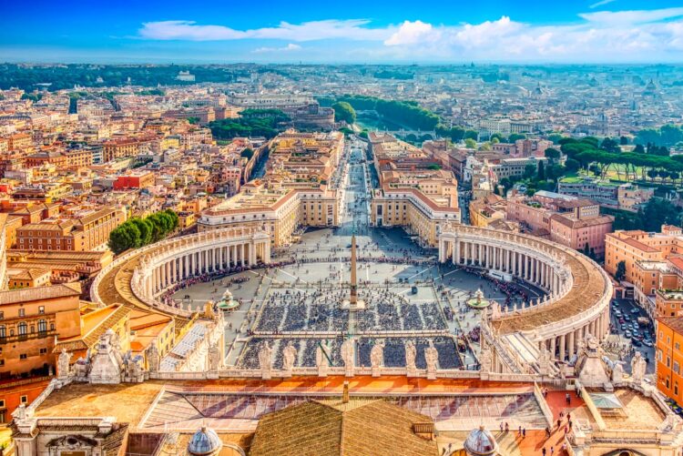 Os 5 países mais pequenos do mundo Pequenos, mas cheios de charme e singularidade. Os 5 países mais pequenos do mundo