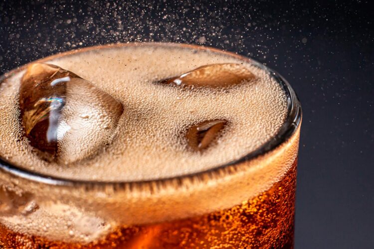 Os alimentos que mais prejudicam os ossos e dentes Elimine-os da sua dieta diária e veja os resultados!