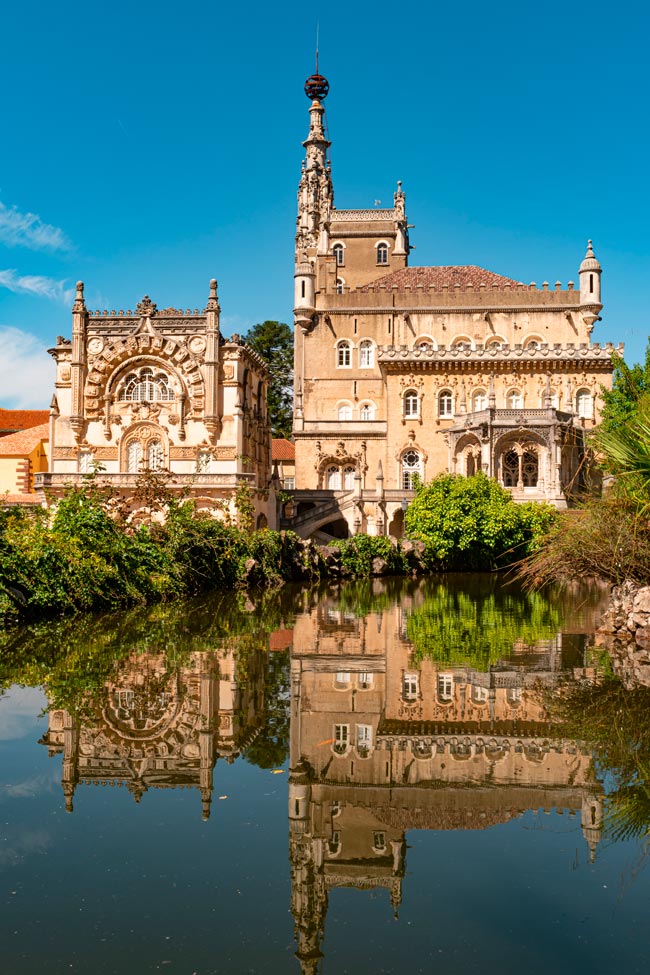 Temos tantos locais ligados à nossa história que chega a ser difícil de escolher os melhores... locais fascinantes de Portugal