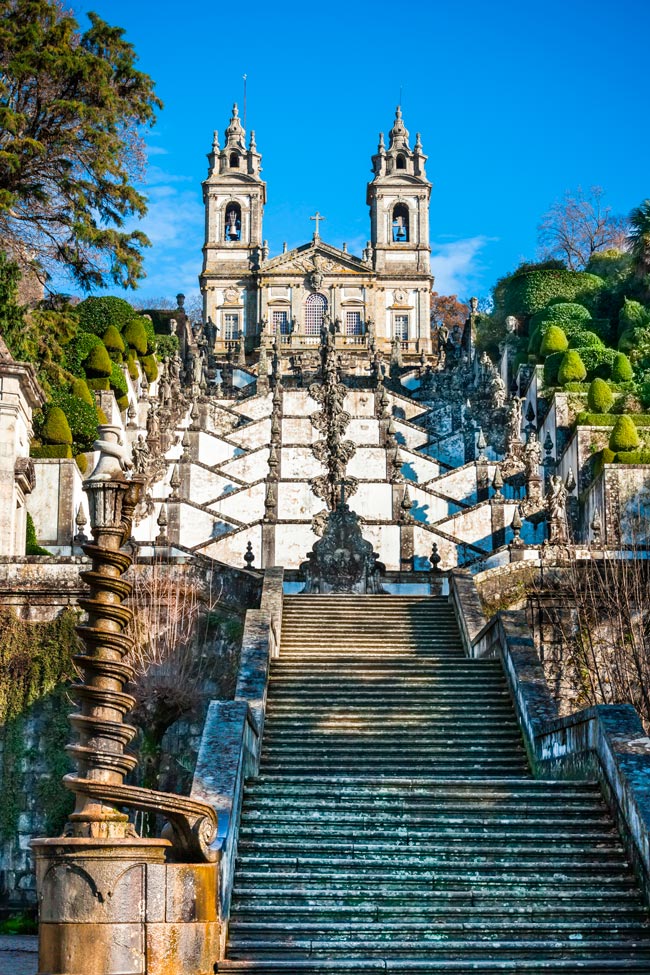 Curiosidades linguísticas que tornam o Norte de Portugal único. no Norte trocam-se