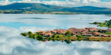 Uma experiência singular, plena de autenticidade e beleza natural. aldeia mais encantadora de Trás-os-Montes