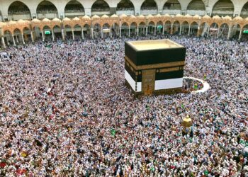 Descubra as principais características das maiores religiões que influenciam a humanidade. maiores religiões do mundo