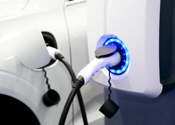 Entenda porque é que estes automóveis continuam a ser a opção mais dispendiosa. carros elétricos são tão caros