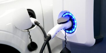 Entenda porque é que estes automóveis continuam a ser a opção mais dispendiosa. carros elétricos são tão caros