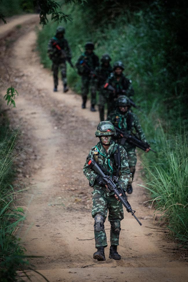 Desde a potência bélica até à tecnologia de ponta, mergulhe numa análise detalhada das forças armadas que moldam o panorama global. exércitos mais poderosos do mundo