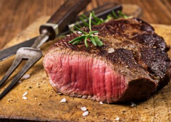 Aprenda a dominar a arte de grelhar e eleve as suas refeições a um nível gourmet! erros imperdoáveis ao grelhar bife