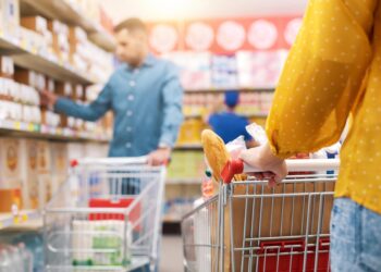 As nuances nas diferenças de comportamento entre homens e mulheres nas compras. diferenças nas compras