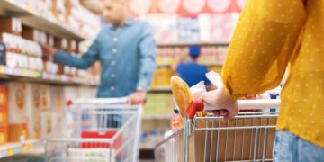 As nuances nas diferenças de comportamento entre homens e mulheres nas compras. diferenças nas compras