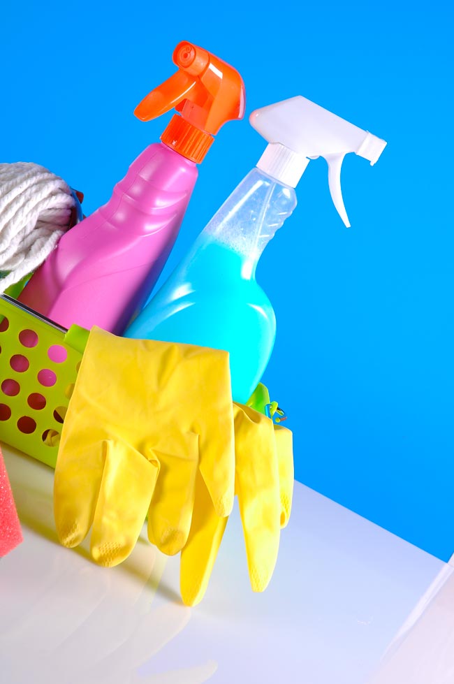 Descubra os perigos ocultos que podem surgir ao misturar produtos de limpeza comuns.