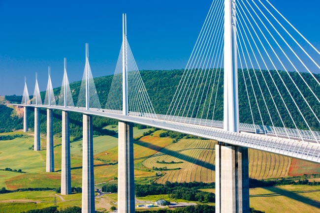 Uma viagem fascinante através de algumas das estruturas mais icónicas já construídas.