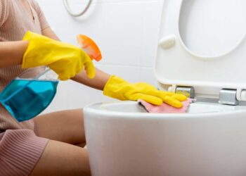 Como limpar e remover manchas da sanita eficazmente