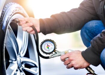 Esta é a pressão dos pneus correta para um automóvel