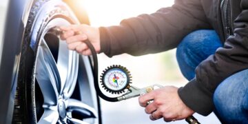 Esta é a pressão dos pneus correta para um automóvel