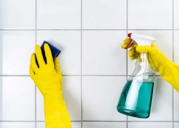 Limpe a cozinha e a casa de banho com bicarbonato de sódio