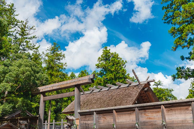 Os 10 lugares mais proibidos para turistas no mundo Explore os mistérios e segredos dos 10 lugares mais proibidos para turistas em todo o mundo.