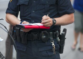 Será que a Polícia Municipal pode multar?