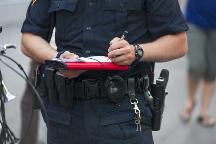 Será que a Polícia Municipal pode multar?