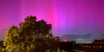 Imagens fantásticas de auroras boreais nos céus de Portugal