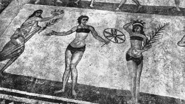 A história da famosa atriz de Hollywood que causou sensação na época, em Monte Gordo. multada por usar biquíni