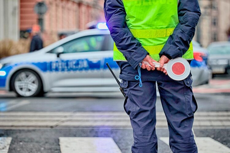 As 14 multas de trânsito que mais “doem na carteira”