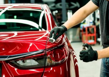 Como remover riscos no carro sem precisar de ir à oficina