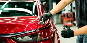 Como remover riscos no carro sem precisar de ir à oficina