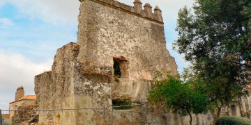 o castelo medieval desconhecido às portas de Lisboa