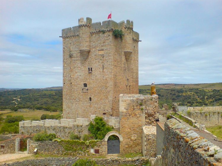 Além de Olivença: 3 localidades espanholas que poderiam ser portuguesas Além de Olivença: 3 localidades espanholas que poderiam ser portuguesas