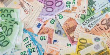 10 profissões em ascensão que pagam mais de 35.000€/ano