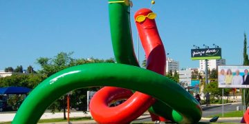 15 das rotundas portuguesas mais caricatas e peculiares