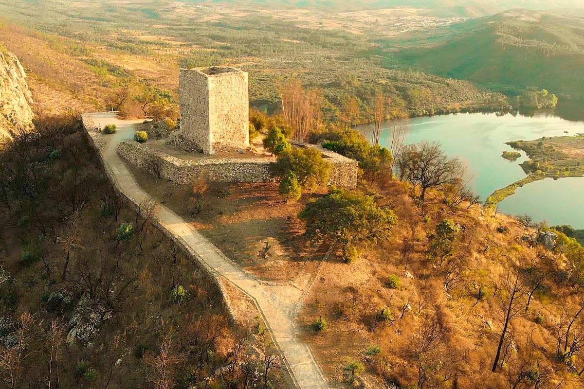 O Castelo de Ródão, conhecido como Castelo do Rei Wamba