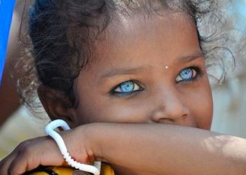 O povo de olhos azuis da Indonésia descendente de portugueses