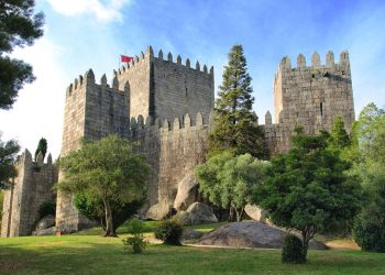 15 votos salvaram o Castelo de Guimarães de ser demolido