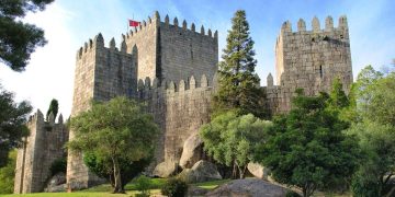 15 votos salvaram o Castelo de Guimarães de ser demolido