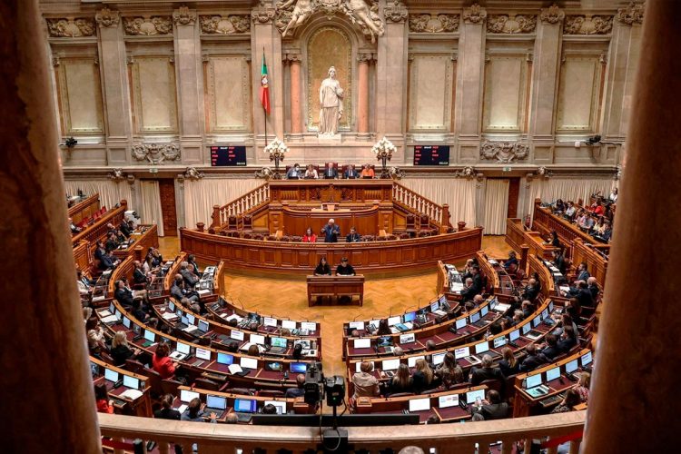 Orçamento de Estado 2025: o que vai mudar para os contribuintes