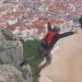 Idoso de 70 anos salta de falésia na Nazaré