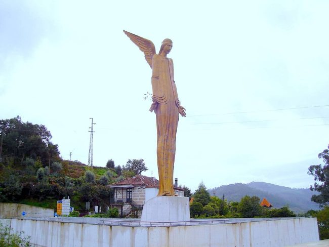 A tragédia da Ponte Hintze Ribeiro em Entre-os-Rios