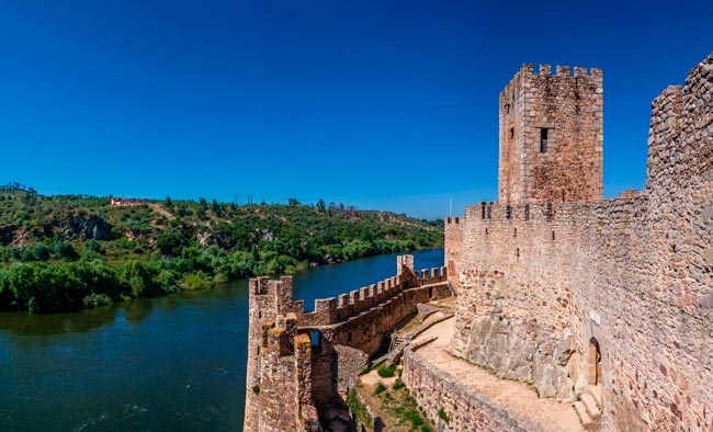 Castelo de Almourol: o mais importante castelo dos Templários em Portugal