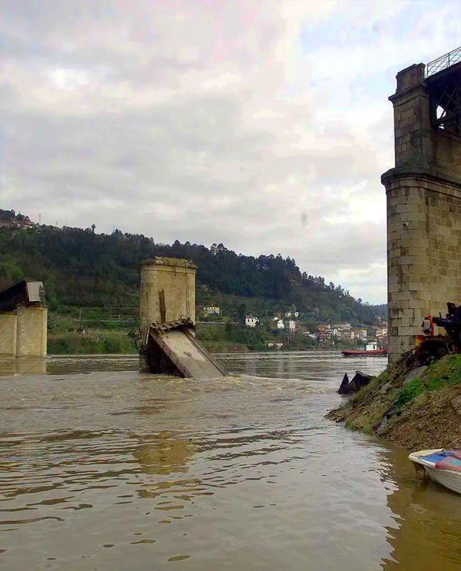 A tragédia da Ponte Hintze Ribeiro em Entre-os-Rios